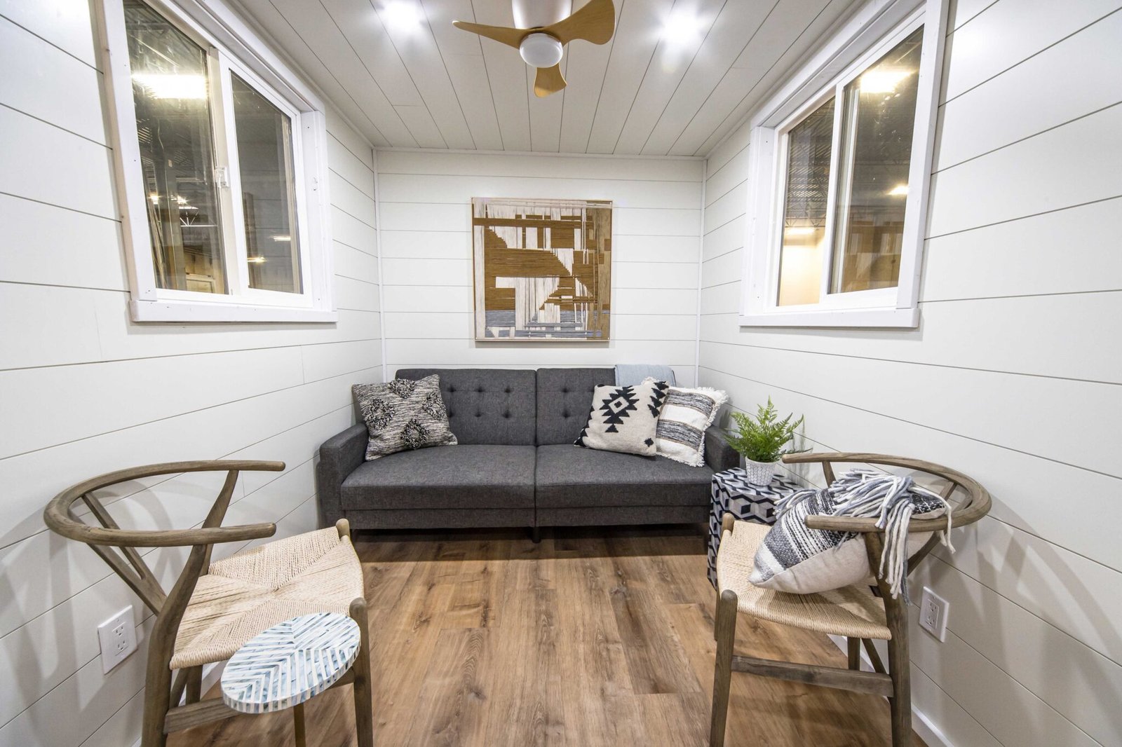 20FT Ezra Modern Container Home | Turnkey Tiny House | Portable Prefab Container Home 8