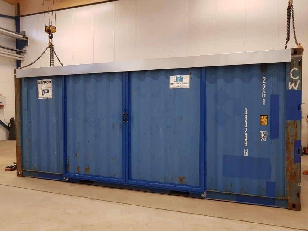 20ft High Cube Container (9′ 6″ high) suitable for IBC storage Sliding Door 2