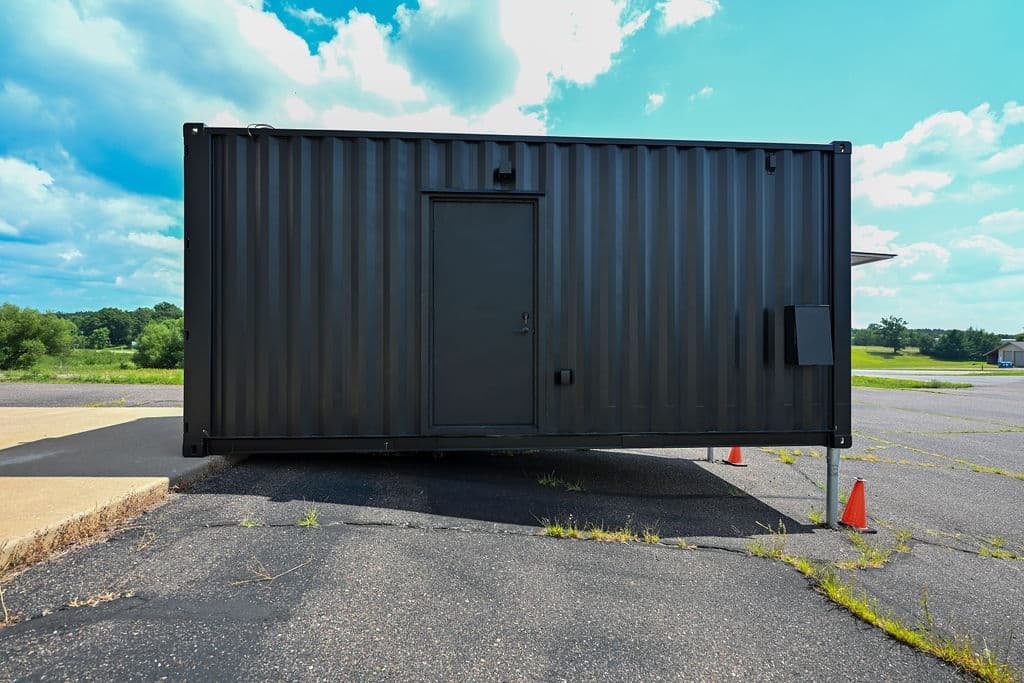 20ft Portable Shipping Container Bar | Commercial Pop-Up Bar Container 4