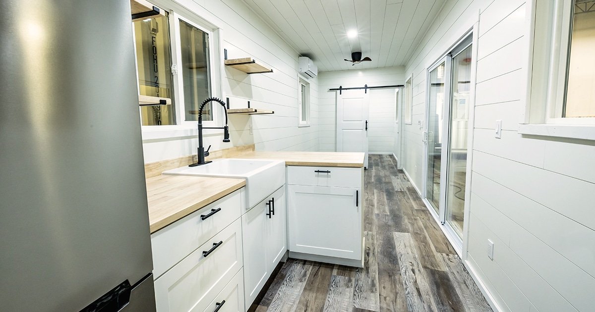 40ft Kennedy Luxury Container Home | 1 Bed 1 Bath Prefab Shipping Container House 6