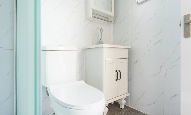 4m Cabin with Bathroom 8