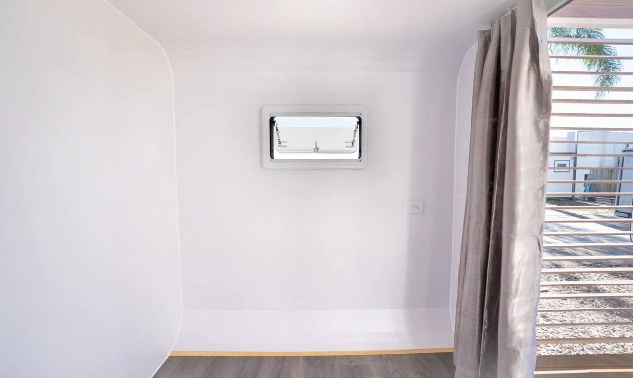 4m Micro Pods with Bath/Office/Bed 3