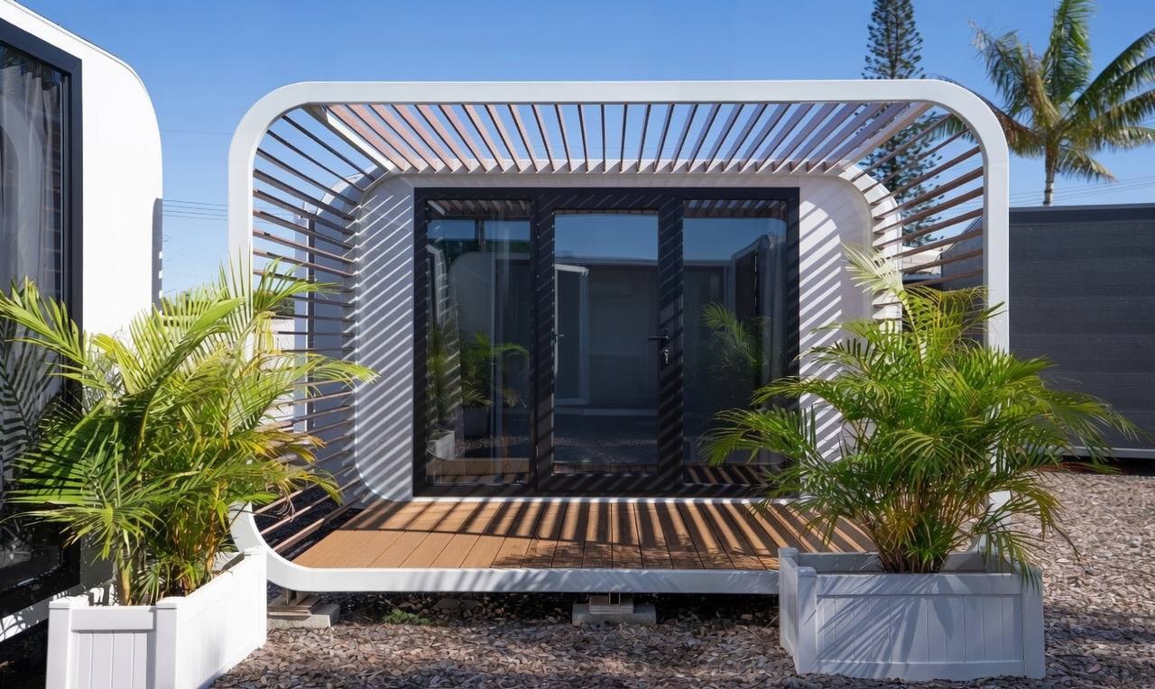 4m Micro Pods with Bath/Office/Bed