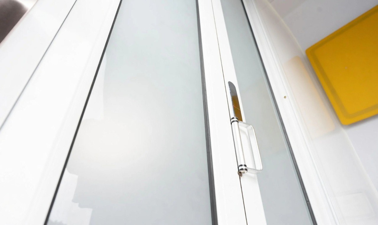 6m micro pod with bathroom & kitchenette 5