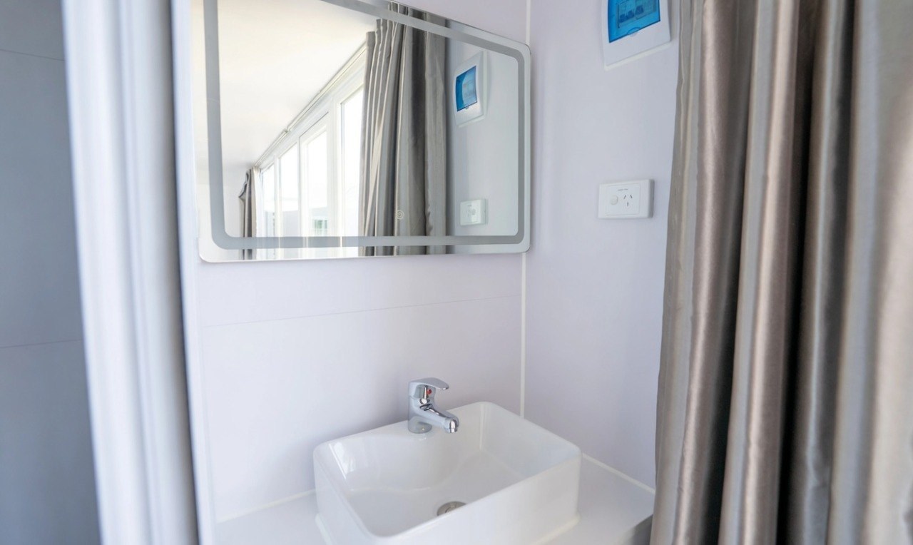 6m micro pod with bathroom & kitchenette 7