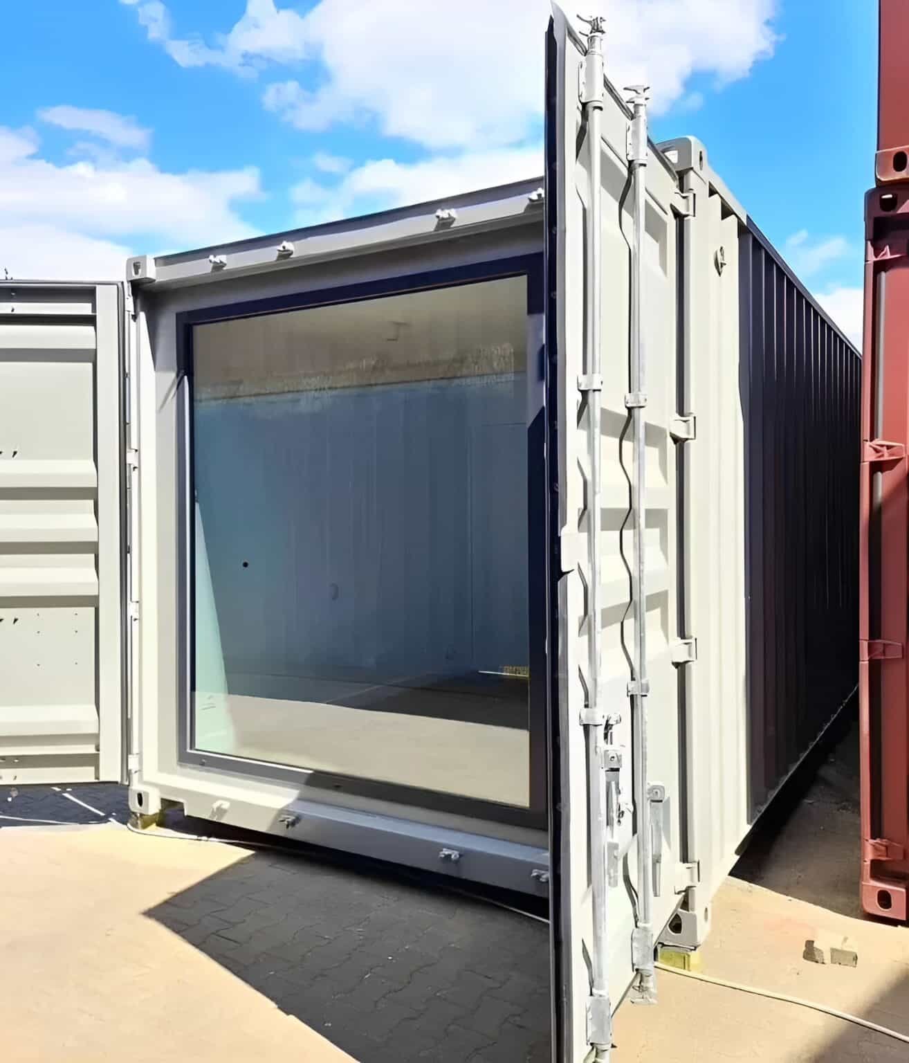 Custom 40ft Shipping Container House 3
