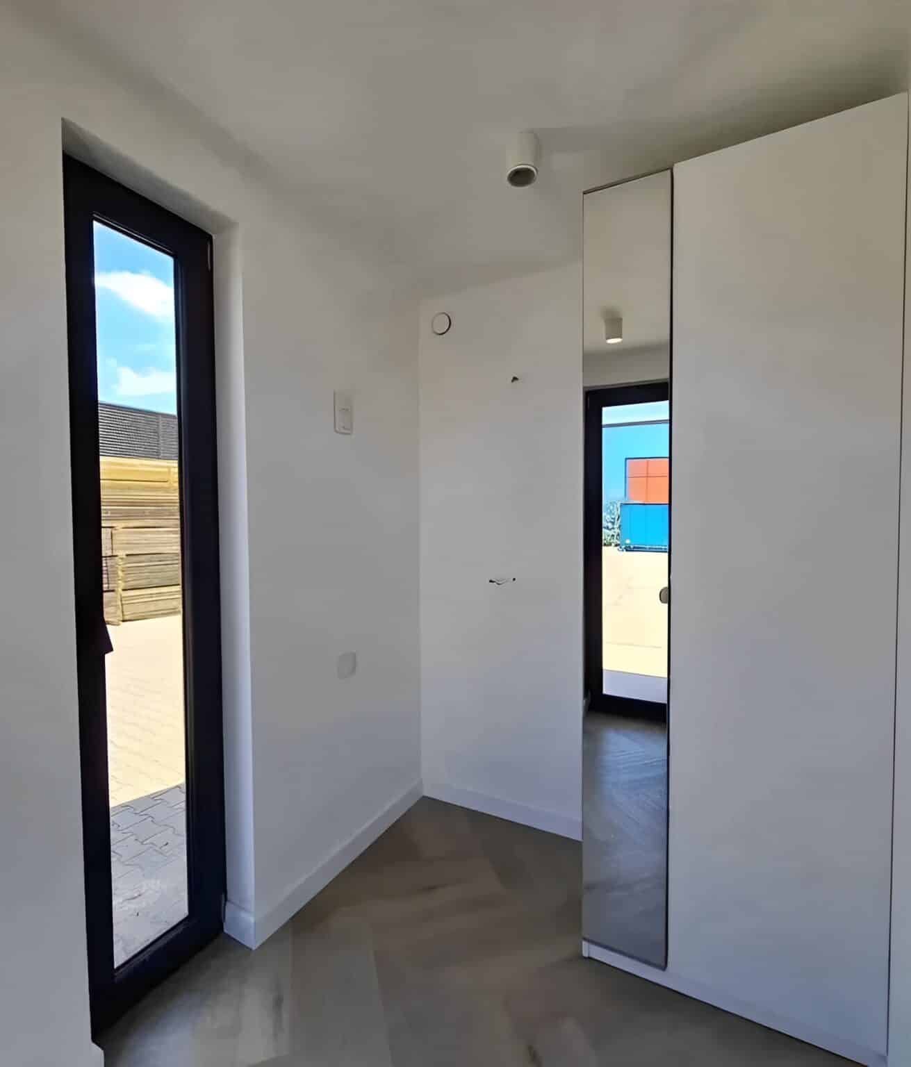 Custom 40ft Shipping Container House 5