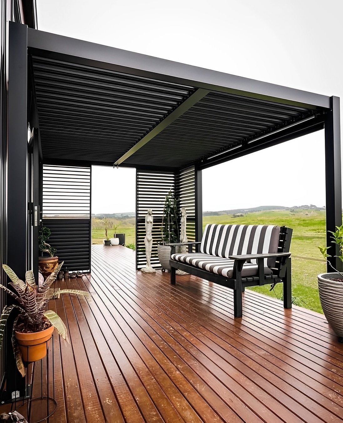 Luxury 40ft prefab container house with easy-folding sandwich panels 3